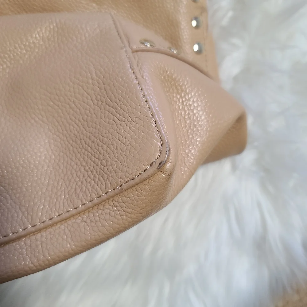 Laggo remy tote handbag